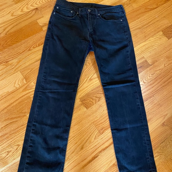 Levi’s Jeans - Picture 3 of 9